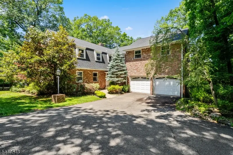 60 Brook Dr, Watchung, NJ 07069 - #2