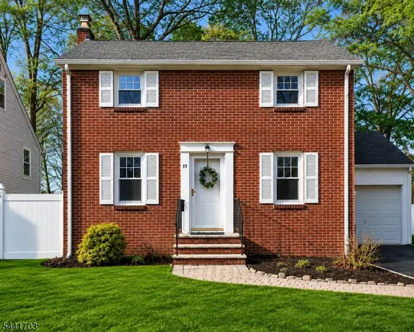11 Monroe Avenue, Roseland Boro, NJ 07068