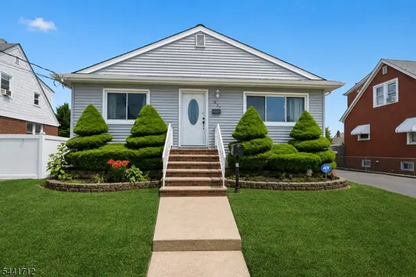 825 Mccandless Pl, Linden City, NJ 07036