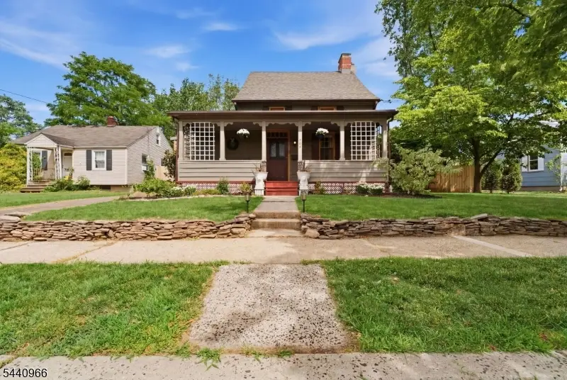 704 Greenbrook Rd, North Plainfield, NJ 07063 - #1