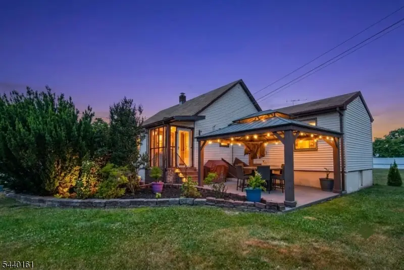 26 N 9th Ave, Manville, NJ 08835 - #2