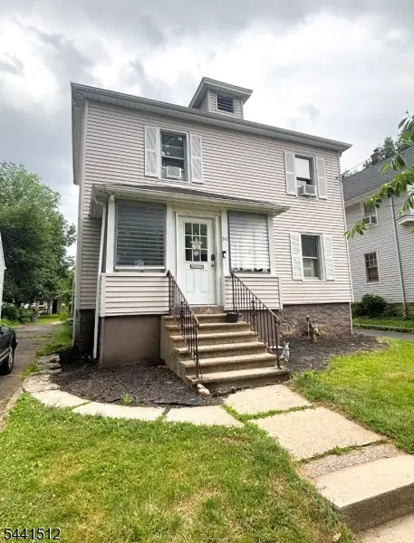 245 4th Ave, Garwood, NJ 07027 - #1