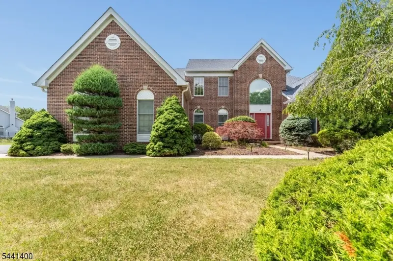 3 Stark Ct, Raritan, NJ 08551 - #3