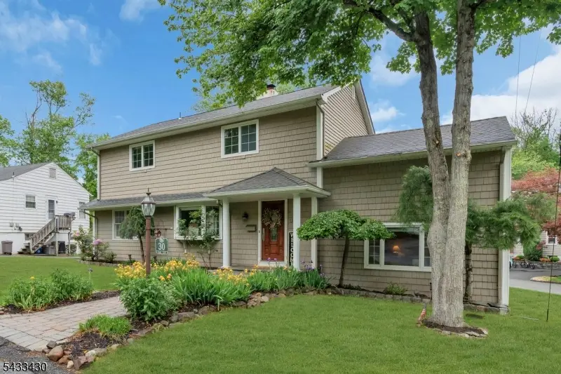 30 Laurel Dr, Packanack Lake, NJ 07470 - #3