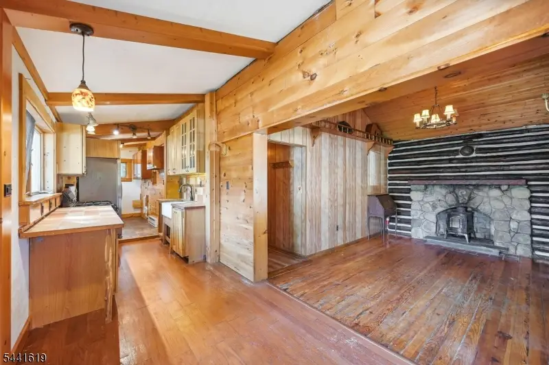 16 Allegheny Ave, West Milford, NJ 07480 - #1