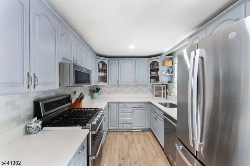 19 Glenview Dr, West Orange, NJ 07052 - #2
