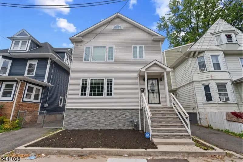35 W End Ave, Newark, NJ 07106 - #1