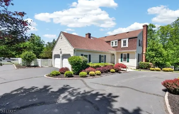 17 Cedar Rd, Readington Twp., NJ 08889