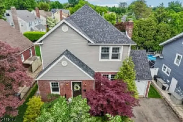 53 Dohrman Ave, Teaneck Twp., NJ 07666