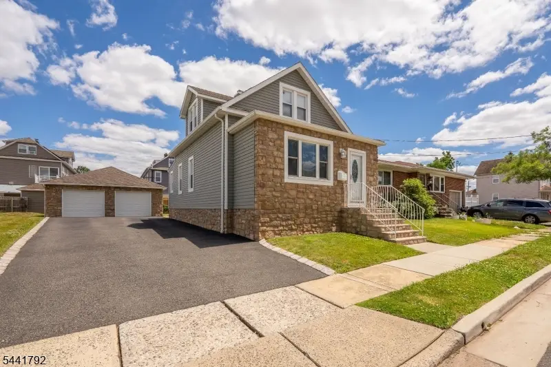 113 Arthur St, Linden, NJ 07036 - #3