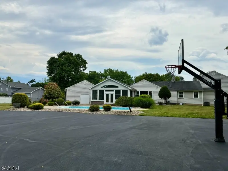 3 Karen Court, Scotch Plains, NJ 07076 - #3