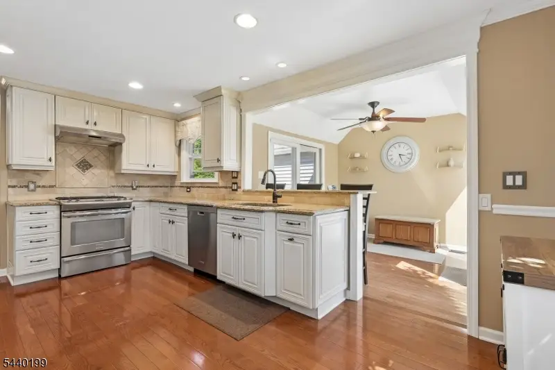 2556 Mountain Ave, Scotch Plains, NJ 07076 - #2