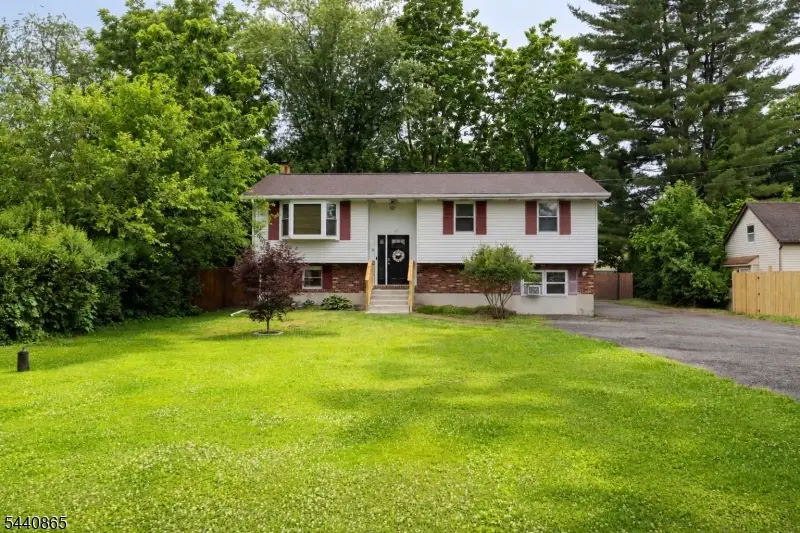 17 Decatur St, Columbia, NJ 07832 - #1