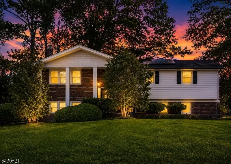 56 Frances Dr, Clark, NJ 07066 - #2