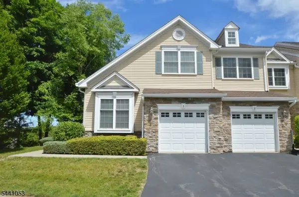 1 Greenwich Ct, Mount Olive Twp., NJ 07828