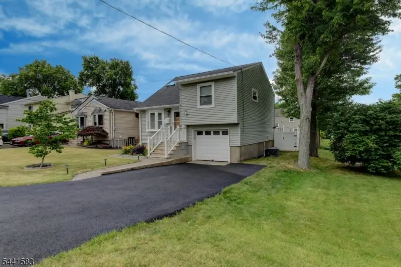 23 Ute Ave, Lake Hiawatha, NJ 07034 - #3