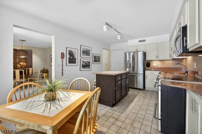 62 Manor Sq, Lake Mohawk, NJ 07871 - #3