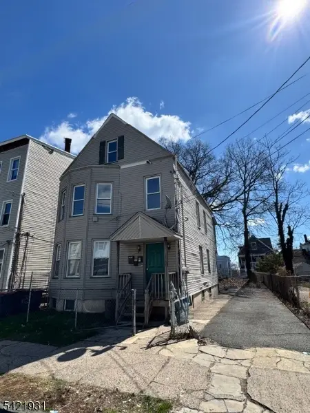 88-90 N 6th St, Paterson City, NJ 07522