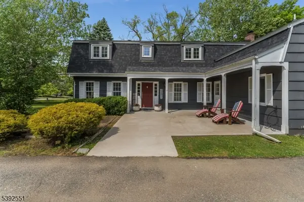 5 Brookfield Way, Mendham Boro, NJ 07945