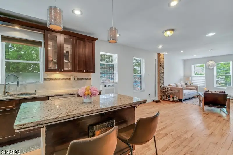 112 9th Ave W, Newark, NJ 07107 - #2