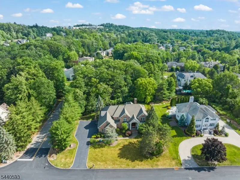 33 Fox Run, North Caldwell, NJ 07006 - #3