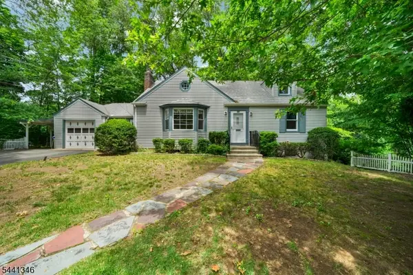 24 Lakeside Dr, Parsippany-Troy Hills Twp., NJ 07005