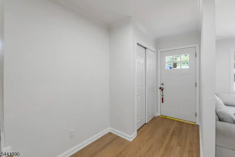 33 Larchmont Rd, Edison, NJ 08837 - #3