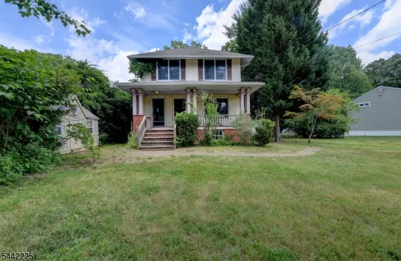 8 Brian Ct, Pequannock, NJ 07440 - #3