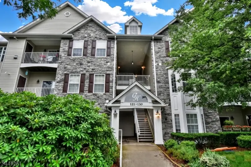 124 Barrister Dr #124, Butler, NJ 07405 - #1