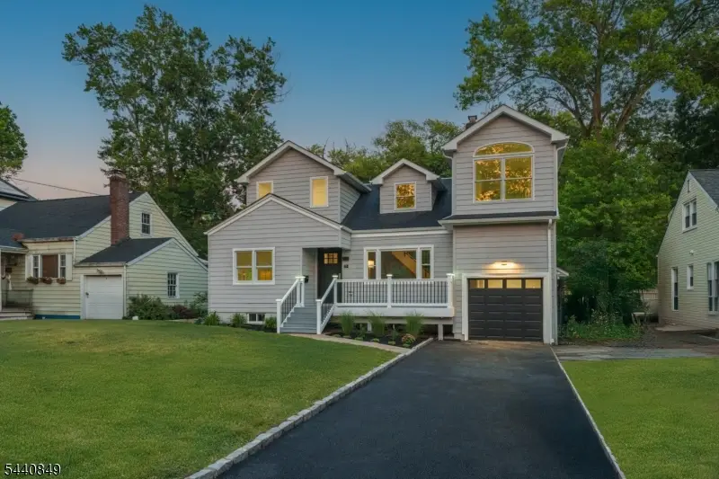 25 Montgomery Rd, Livingston, NJ 07039 - #2