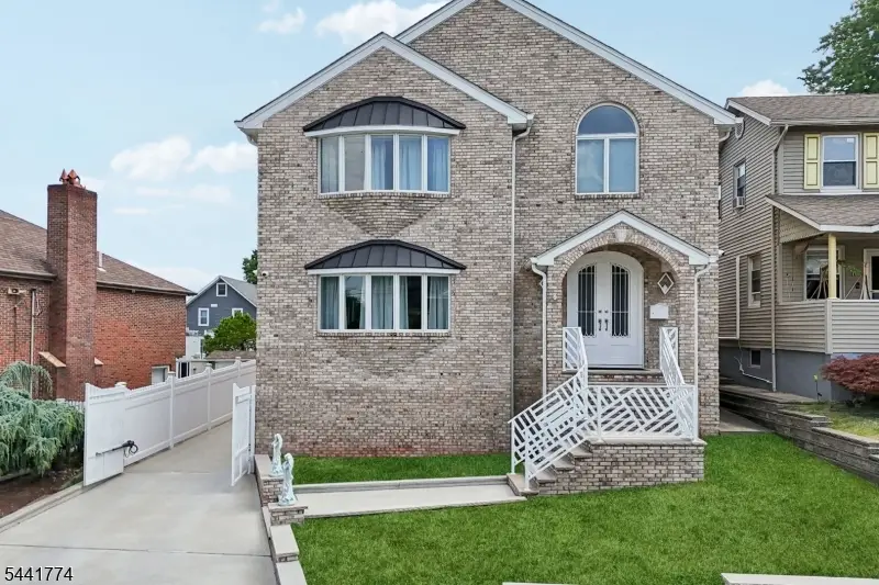 11 Linden Ave, Kearny, NJ 07032 - #3