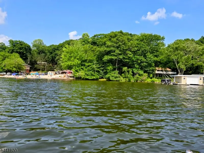 4 Maine St, Lake Hopatcong, NJ 07849 - #2