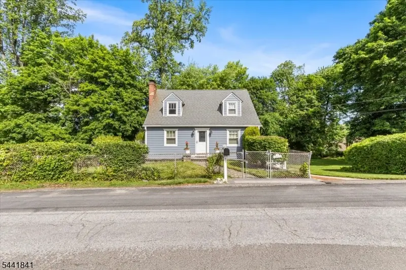 231 Sussex Ave, Andover, NJ 07860 - #3