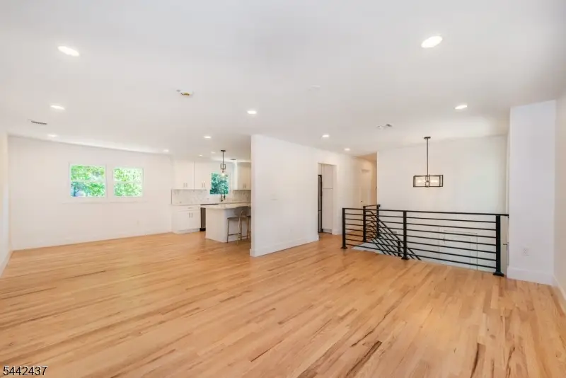 13 Arverne Rd, West Orange, NJ 07052 - #3