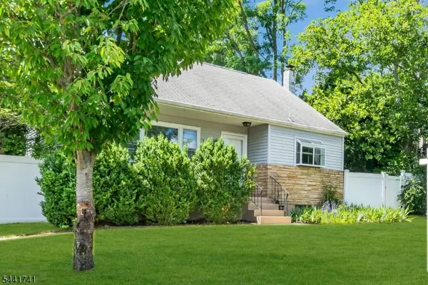 13 Allen St, Flemington Boro, NJ 08822