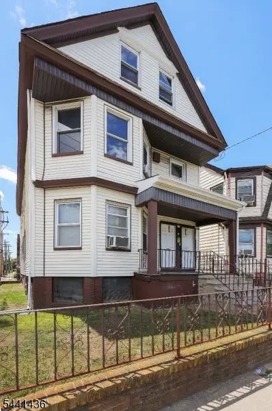 114 9th Ave, East Orange, NJ 07018 - #1