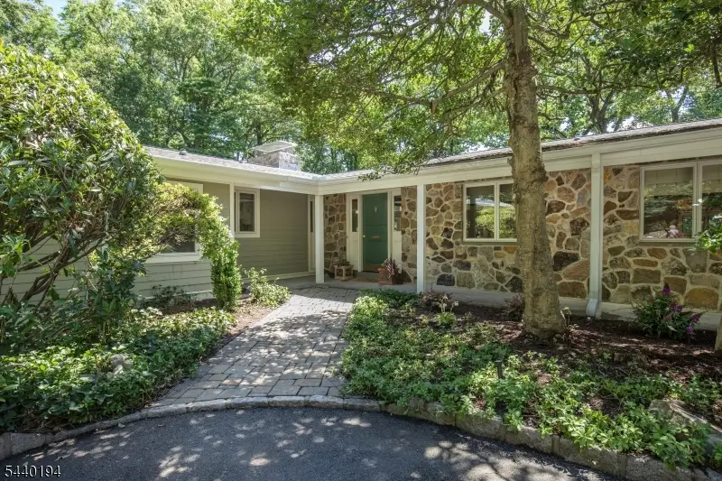 6 Post House Rd, Harding, NJ 07976 - #1