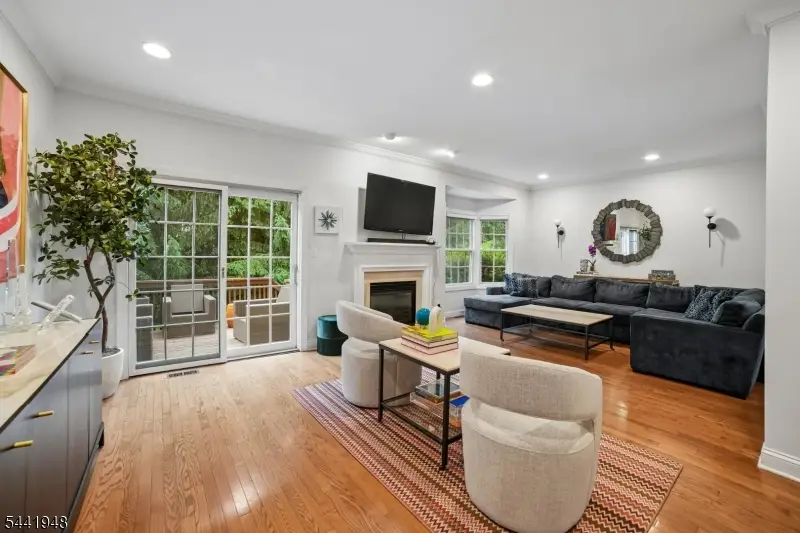 509 Binghampton Ln, Livingston, NJ 07039 - #2