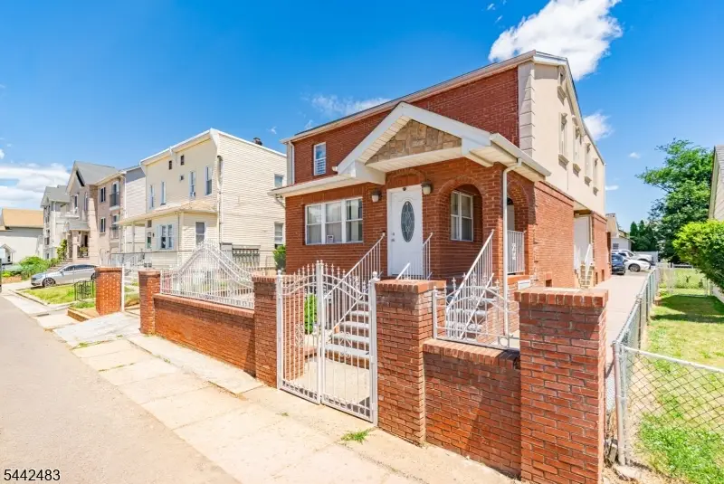 829-831 Allen St #4, Elizabeth, NJ 07202 - #3