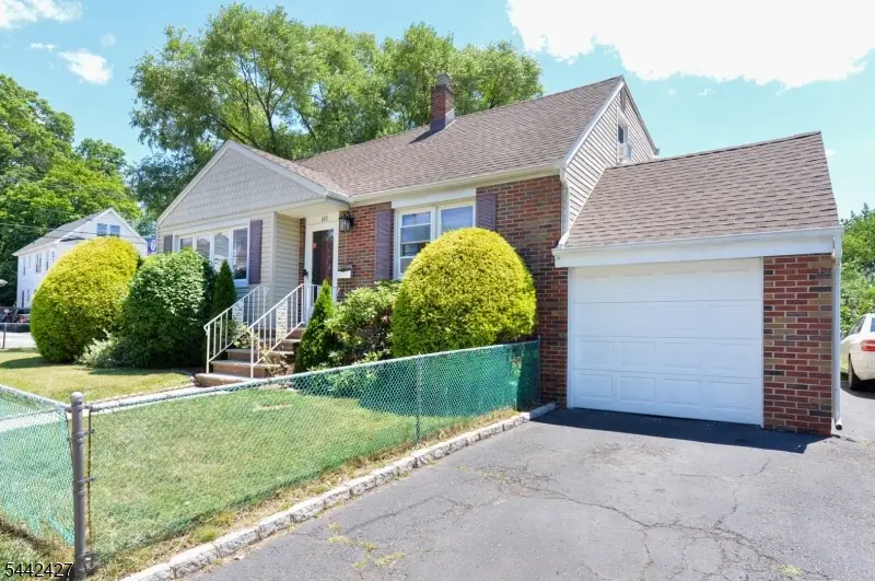 242 Prospect St, Nutley, NJ 07110 - #2