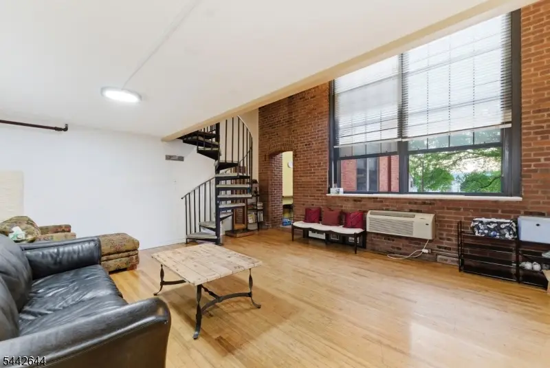 366-382 Trenton Ave #2F, Paterson, NJ 07503 - #1