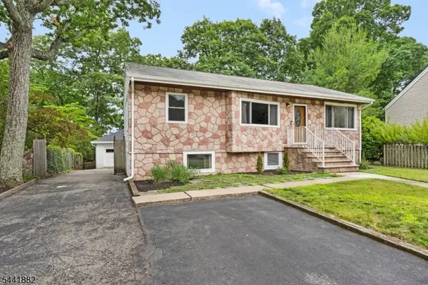 67 Shawnee Ave, Rockaway Twp., NJ 07866