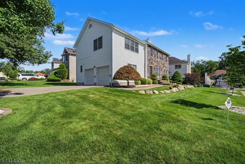 41 Nicole Ln, Troy Hills, NJ 07054 - #2
