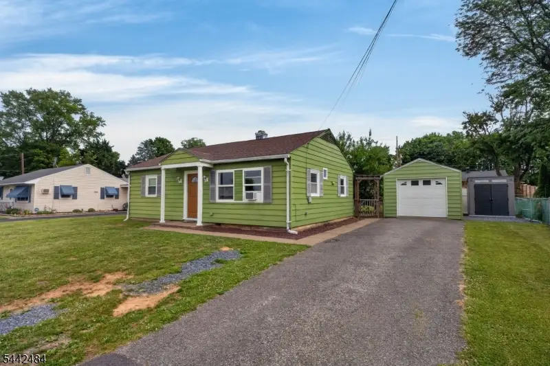 309 Stelko Ave, Lopatcong, NJ 08865 - #2