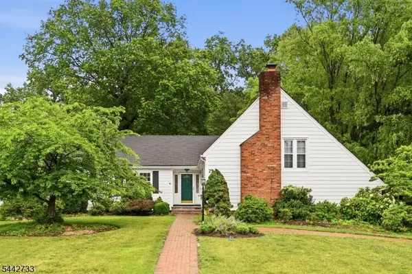 25 Trouville Dr, Parsippany-Troy Hills Twp., NJ 07054