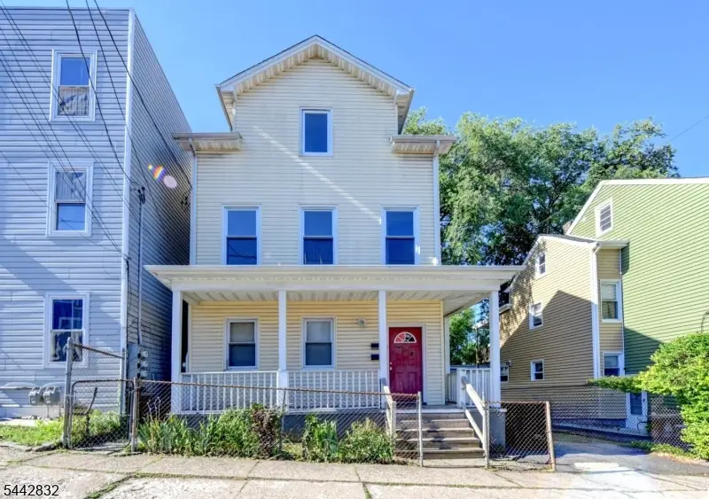 98-100 Lafayette St, Paterson, NJ 07501 - #1