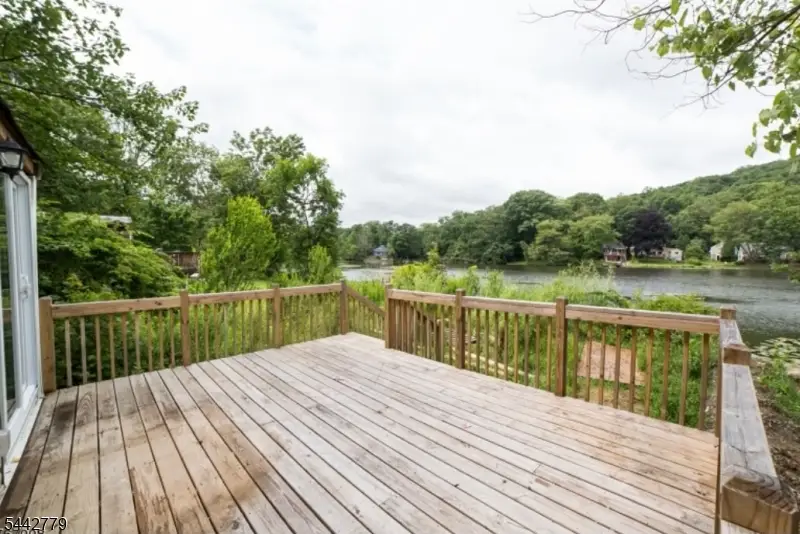 32 E Shore Trl, Hardyston, NJ 07460 - #3