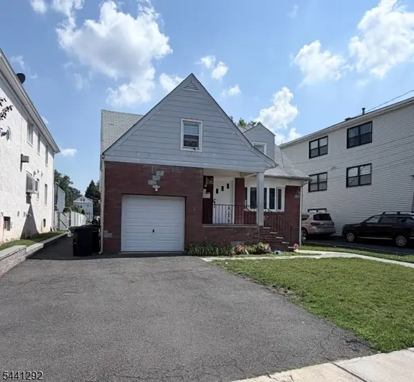 17 Pettit St, Bloomfield Twp., NJ 07003