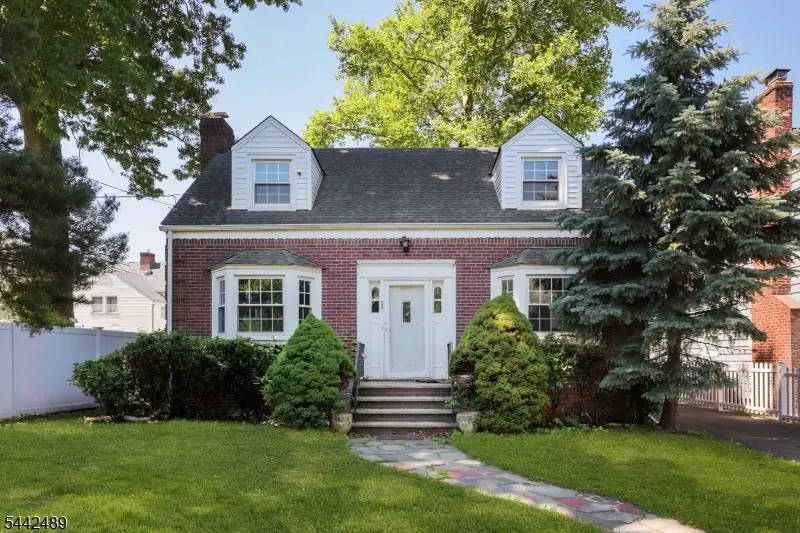 813 Miltonia St, Linden, NJ 07036 - #1