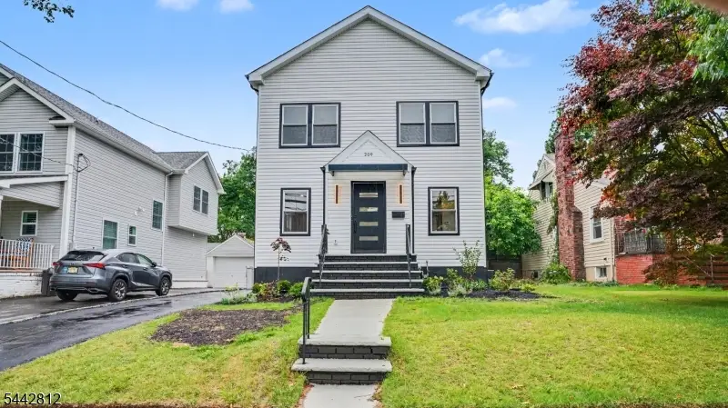 209 Columbia Ave, Cranford, NJ 07016 - #1